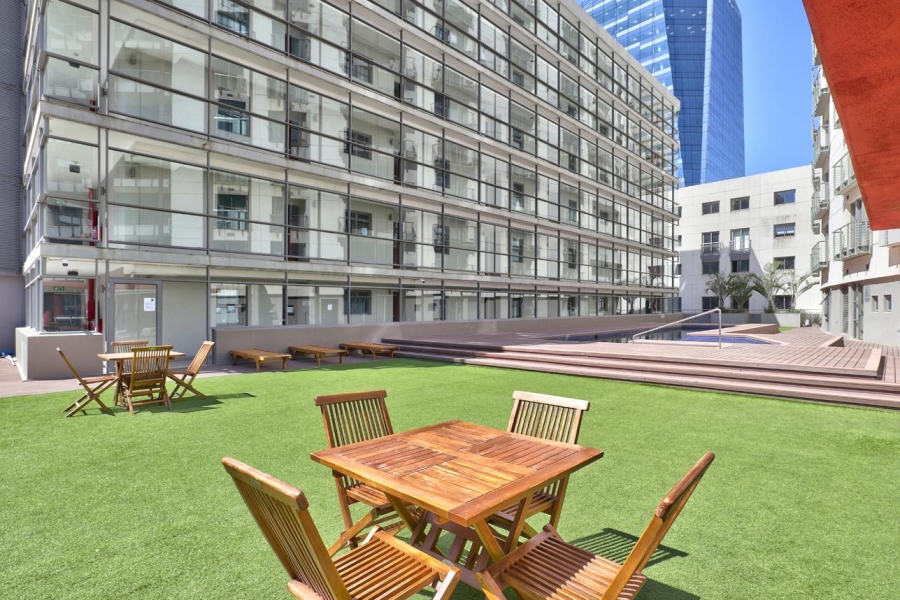 To Let 1 Bedroom Property for Rent in Foreshore Western Cape
